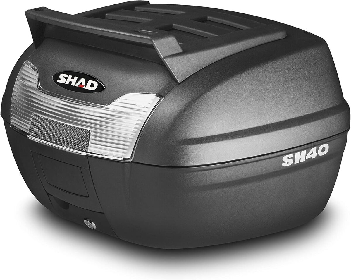 Test de la valise Shad SH40 : efficacité et style noir cargo