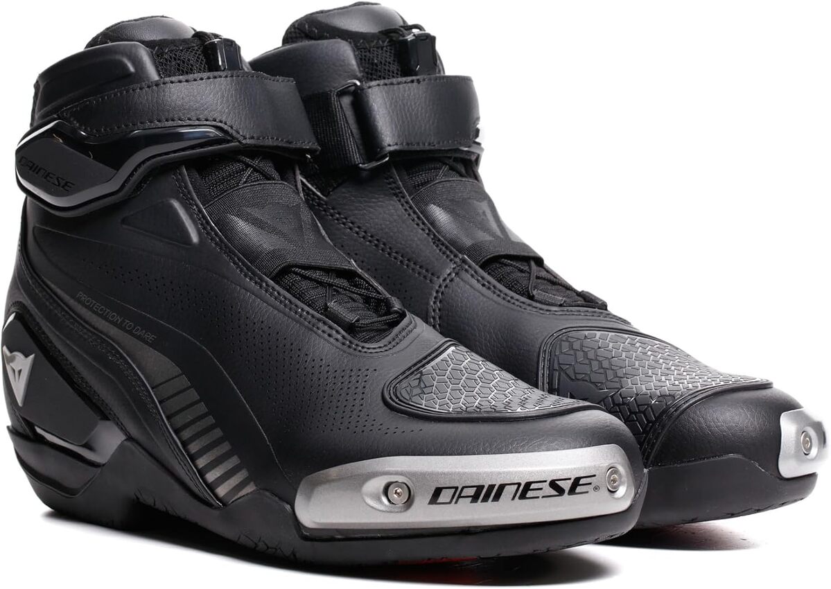 Test : chaussures de moto Dainese Superya ventilées